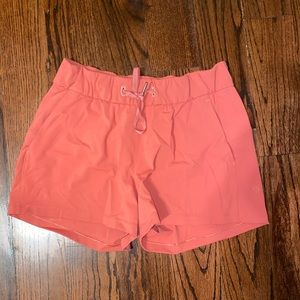 Lululemon On the Fly Short